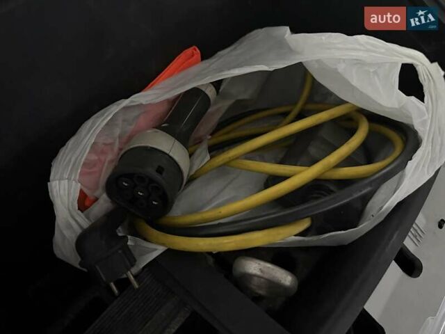 Белый БМВ И3, объемом двигателя 0 л и пробегом 80 тыс. км за 14500 $, фото 15 на Automoto.ua