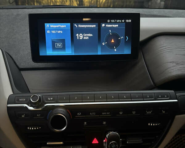 Білий БМВ І3, об'ємом двигуна 0 л та пробігом 80 тис. км за 19000 $, фото 9 на Automoto.ua