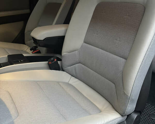 Білий БМВ І3, об'ємом двигуна 0 л та пробігом 80 тис. км за 19000 $, фото 8 на Automoto.ua