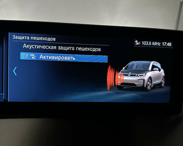 Белый БМВ И3, объемом двигателя 0 л и пробегом 23 тыс. км за 16999 $, фото 9 на Automoto.ua