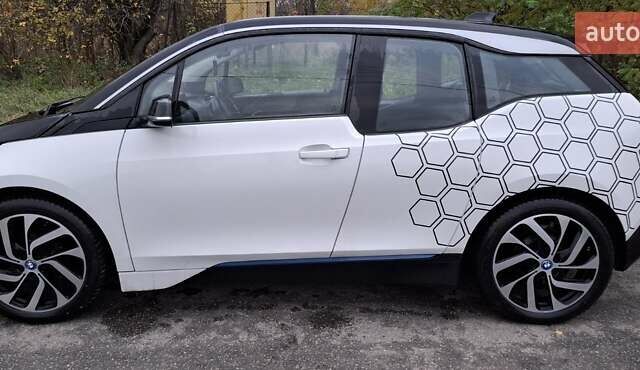 Белый БМВ И3, объемом двигателя 0 л и пробегом 79 тыс. км за 16100 $, фото 3 на Automoto.ua