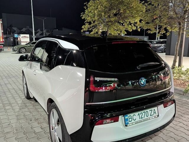 Білий БМВ І3, об'ємом двигуна 0 л та пробігом 132 тис. км за 16456 $, фото 4 на Automoto.ua