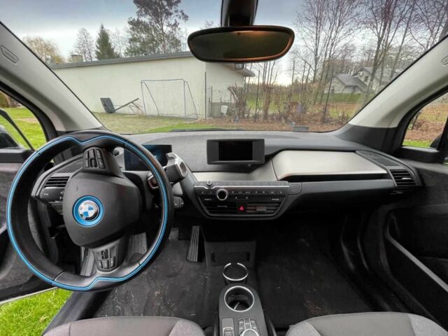 Белый БМВ И3, объемом двигателя 0 л и пробегом 30 тыс. км за 11500 $, фото 3 на Automoto.ua