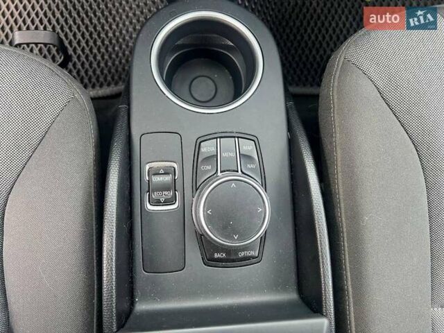 Белый БМВ И3, объемом двигателя 0 л и пробегом 69 тыс. км за 14790 $, фото 21 на Automoto.ua