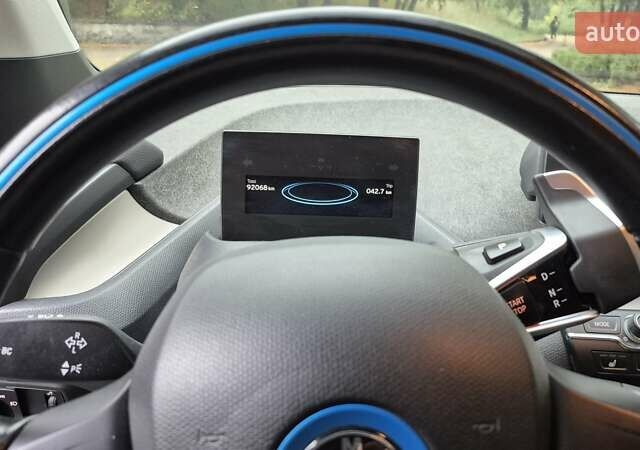 Белый БМВ И3, объемом двигателя 0 л и пробегом 92 тыс. км за 16000 $, фото 19 на Automoto.ua