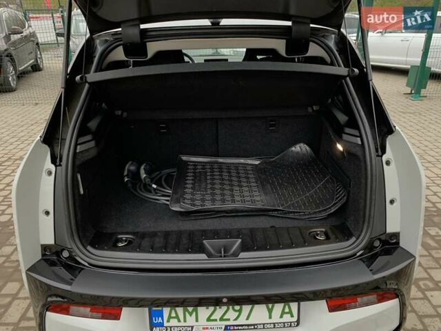 Белый БМВ И3, объемом двигателя 0 л и пробегом 106 тыс. км за 16500 $, фото 28 на Automoto.ua