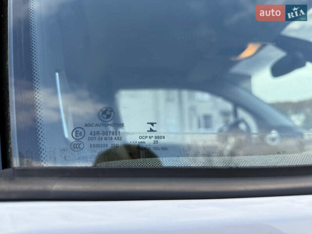 Белый БМВ И3, объемом двигателя 0 л и пробегом 104 тыс. км за 15900 $, фото 65 на Automoto.ua