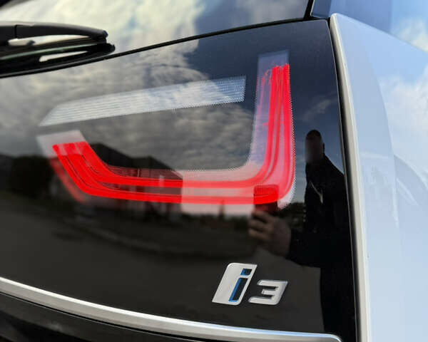 Белый БМВ И3, объемом двигателя 0 л и пробегом 104 тыс. км за 15900 $, фото 47 на Automoto.ua