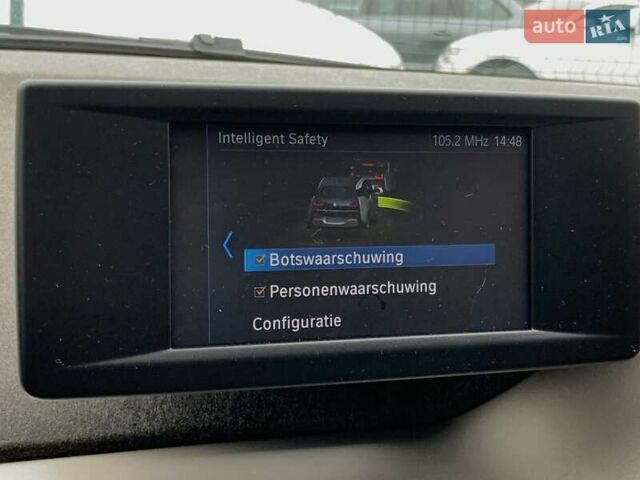 Белый БМВ И3, объемом двигателя 0 л и пробегом 106 тыс. км за 16500 $, фото 54 на Automoto.ua