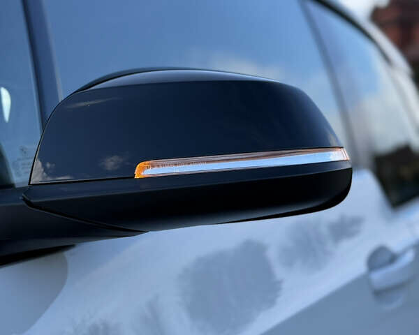 Белый БМВ И3, объемом двигателя 0 л и пробегом 104 тыс. км за 15900 $, фото 30 на Automoto.ua