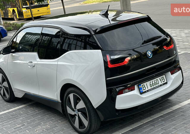 Белый БМВ И3, объемом двигателя 0 л и пробегом 49 тыс. км за 16999 $, фото 16 на Automoto.ua