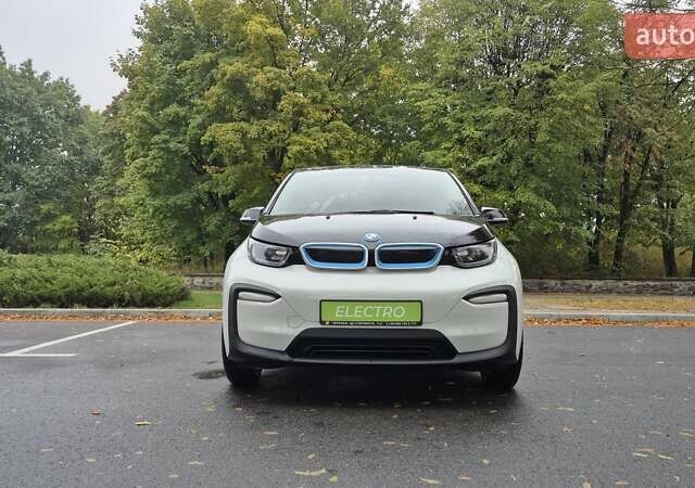 Белый БМВ И3, объемом двигателя 0 л и пробегом 92 тыс. км за 16000 $, фото 1 на Automoto.ua