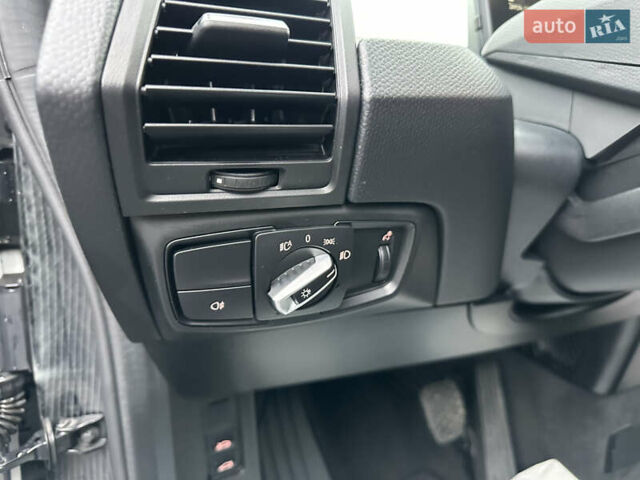 Белый БМВ И3, объемом двигателя 0 л и пробегом 44 тыс. км за 16702 $, фото 29 на Automoto.ua
