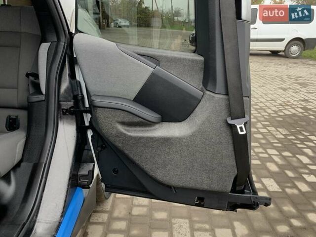 Белый БМВ И3, объемом двигателя 0 л и пробегом 106 тыс. км за 16500 $, фото 25 на Automoto.ua