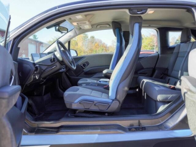 Белый БМВ И3, объемом двигателя 0 л и пробегом 17 тыс. км за 7000 $, фото 9 на Automoto.ua