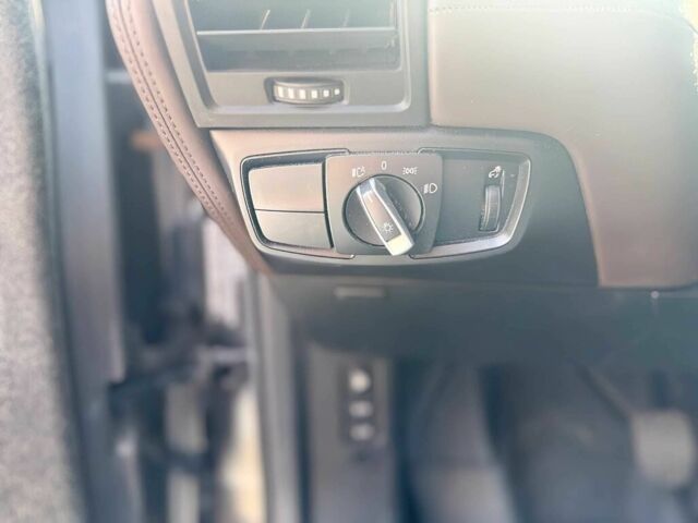 Білий БМВ І3, об'ємом двигуна 0 л та пробігом 32 тис. км за 7000 $, фото 8 на Automoto.ua