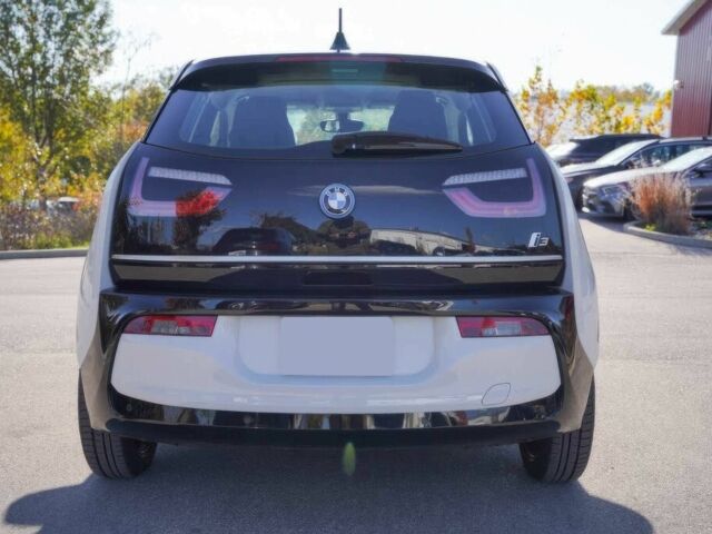 Белый БМВ И3, объемом двигателя 0 л и пробегом 17 тыс. км за 7000 $, фото 6 на Automoto.ua