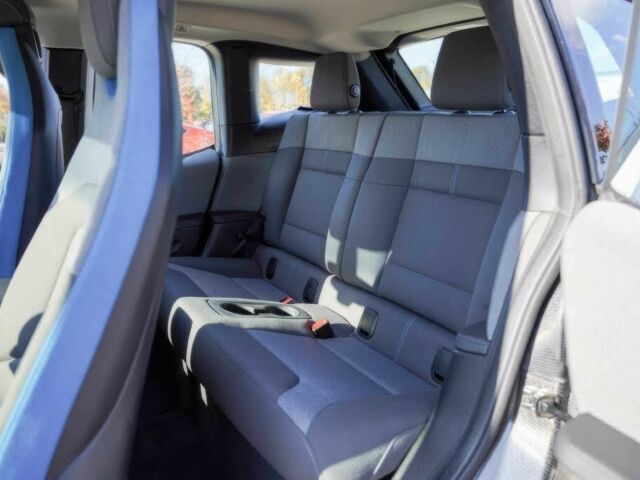 Белый БМВ И3, объемом двигателя 0 л и пробегом 17 тыс. км за 7000 $, фото 11 на Automoto.ua