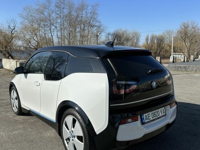 Белый БМВ И3, объемом двигателя 0 л и пробегом 52 тыс. км за 22000 $, фото 4 на Automoto.ua