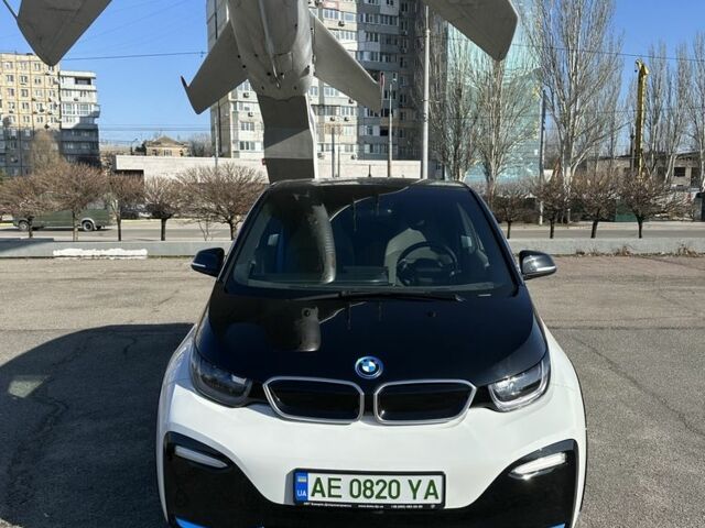 Белый БМВ И3, объемом двигателя 0 л и пробегом 52 тыс. км за 22000 $, фото 1 на Automoto.ua