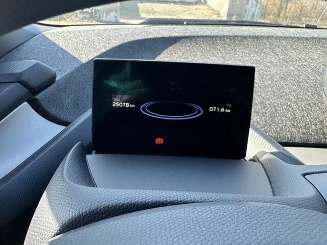 Белый БМВ И3, объемом двигателя 0 л и пробегом 52 тыс. км за 22000 $, фото 12 на Automoto.ua