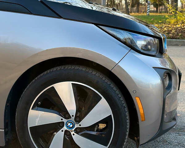 Бежевый БМВ И3, объемом двигателя 0 л и пробегом 140 тыс. км за 8350 $, фото 8 на Automoto.ua