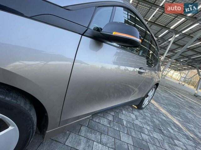 Бежевый БМВ И3, объемом двигателя 0 л и пробегом 149 тыс. км за 8370 $, фото 13 на Automoto.ua