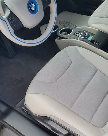 Бежевый БМВ И3, объемом двигателя 0.7 л и пробегом 77 тыс. км за 13600 $, фото 5 на Automoto.ua