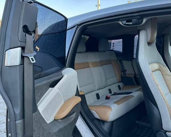 Бежевый БМВ И3, объемом двигателя 0 л и пробегом 137 тыс. км за 10400 $, фото 4 на Automoto.ua