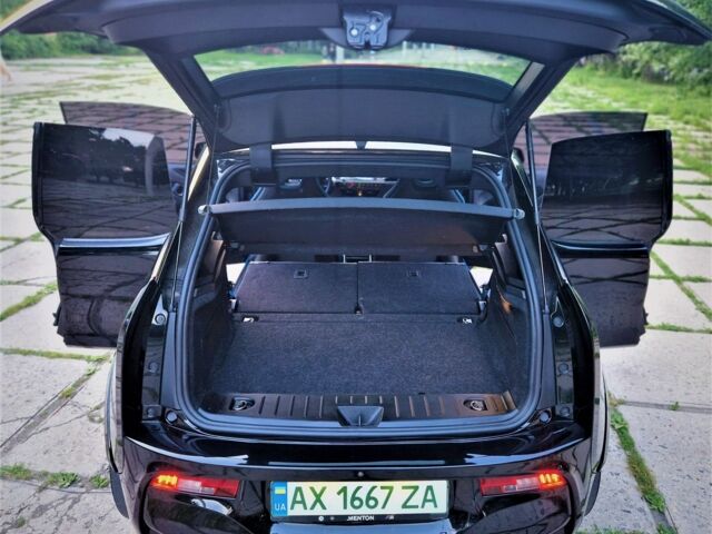 Черный БМВ И3, объемом двигателя 0 л и пробегом 67 тыс. км за 22500 $, фото 12 на Automoto.ua