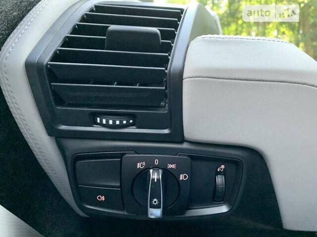 Черный БМВ И3, объемом двигателя 0 л и пробегом 70 тыс. км за 12999 $, фото 21 на Automoto.ua