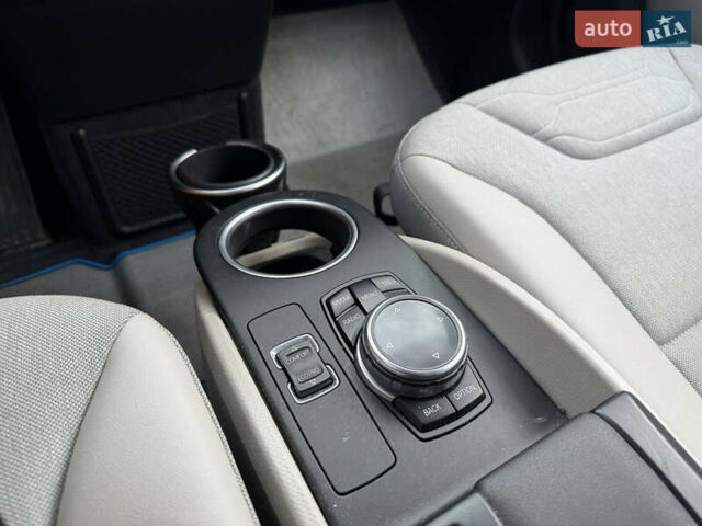 Черный БМВ И3, объемом двигателя 0.65 л и пробегом 114 тыс. км за 10999 $, фото 48 на Automoto.ua