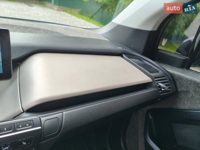 Черный БМВ И3, объемом двигателя 0 л и пробегом 89 тыс. км за 9950 $, фото 24 на Automoto.ua