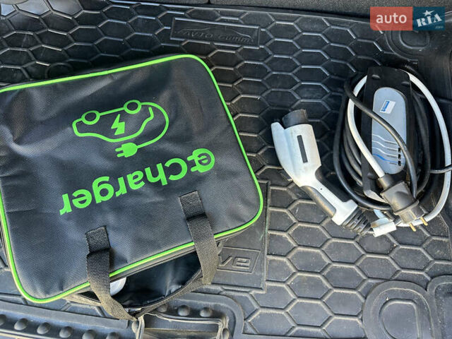 БМВ И3 2014 в Киеве на Automoto.ua Черный БМВ И3, объемом двигателя 0 л и пробегом 161 тыс. км за 11000 $, фото 11 на Automoto.ua