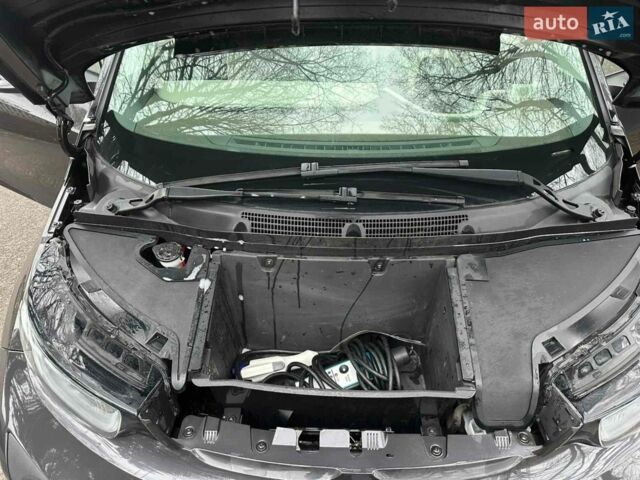 Черный БМВ И3, объемом двигателя 0 л и пробегом 73 тыс. км за 9999 $, фото 1 на Automoto.ua