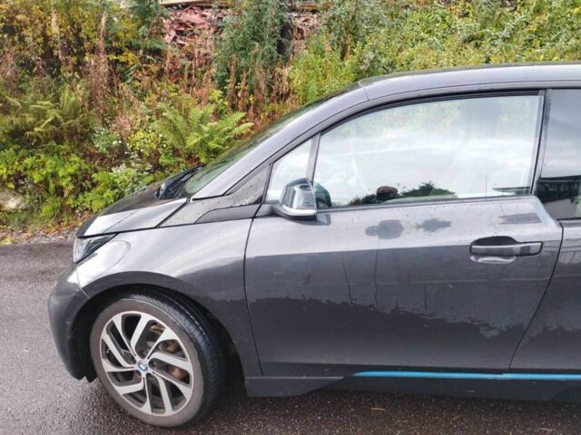 БМВ И3 2015 в Киеве на Automoto.ua Черный БМВ И3, объемом двигателя 0 л и пробегом 146 тыс. км за 7600 $, фото 2 на Automoto.ua