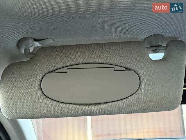 Черный БМВ И3, объемом двигателя 0 л и пробегом 60 тыс. км за 8999 $, фото 50 на Automoto.ua