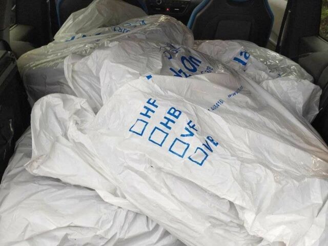 БМВ И3 2015 в Киеве на Automoto.ua Черный БМВ И3, объемом двигателя 0 л и пробегом 146 тыс. км за 7600 $, фото 7 на Automoto.ua