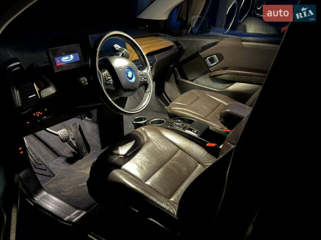 Черный БМВ И3, объемом двигателя 0 л и пробегом 60 тыс. км за 8999 $, фото 83 на Automoto.ua