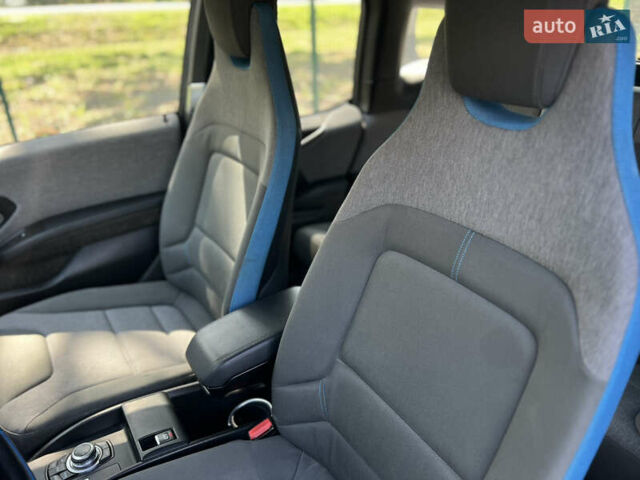 Черный БМВ И3, объемом двигателя 0 л и пробегом 164 тыс. км за 8350 $, фото 5 на Automoto.ua