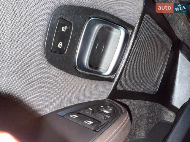 Черный БМВ И3, объемом двигателя 0 л и пробегом 60 тыс. км за 8999 $, фото 62 на Automoto.ua