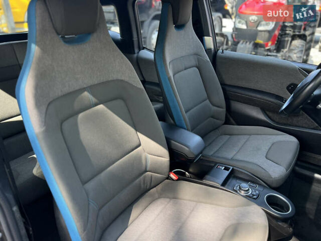Черный БМВ И3, объемом двигателя 0 л и пробегом 164 тыс. км за 8350 $, фото 7 на Automoto.ua