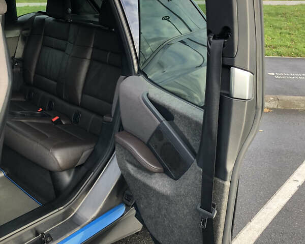 Черный БМВ И3, объемом двигателя 0 л и пробегом 91 тыс. км за 13500 $, фото 38 на Automoto.ua