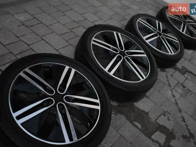 Черный БМВ И3, объемом двигателя 0 л и пробегом 108 тыс. км за 9199 $, фото 61 на Automoto.ua