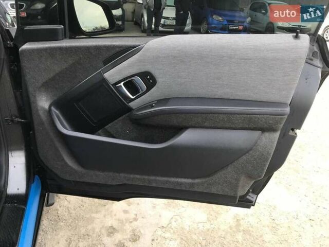 Черный БМВ И3, объемом двигателя 0.65 л и пробегом 180 тыс. км за 13590 $, фото 14 на Automoto.ua