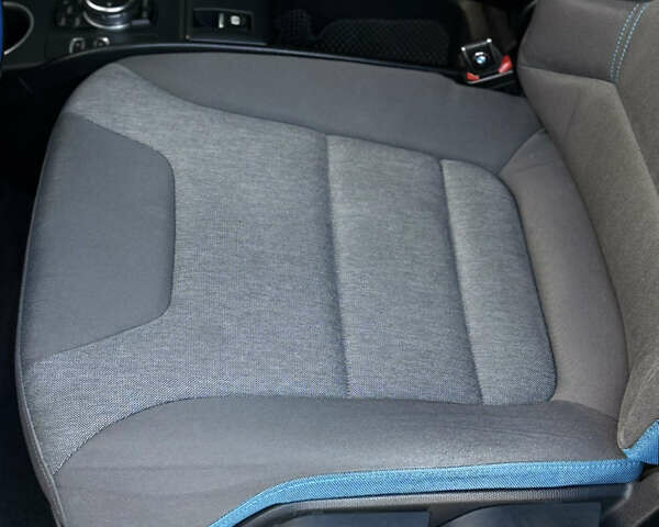 Черный БМВ И3, объемом двигателя 0.7 л и пробегом 90 тыс. км за 15500 $, фото 12 на Automoto.ua