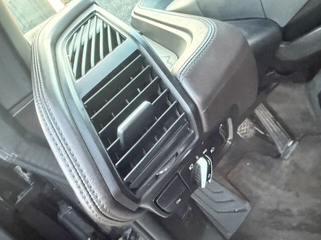 Черный БМВ И3, объемом двигателя 0 л и пробегом 155 тыс. км за 11700 $, фото 19 на Automoto.ua