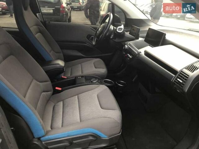 Черный БМВ И3, объемом двигателя 0.65 л и пробегом 180 тыс. км за 13590 $, фото 15 на Automoto.ua