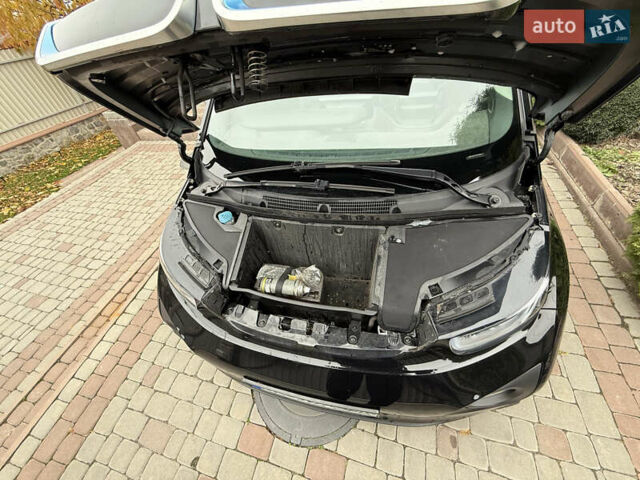 Черный БМВ И3, объемом двигателя 0 л и пробегом 162 тыс. км за 12700 $, фото 13 на Automoto.ua