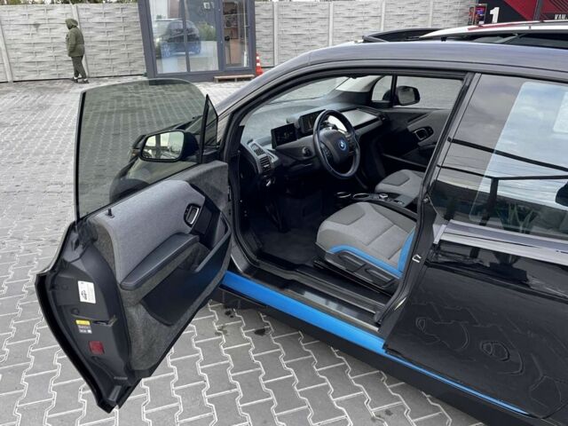 Черный БМВ И3, объемом двигателя 0 л и пробегом 72 тыс. км за 12200 $, фото 9 на Automoto.ua